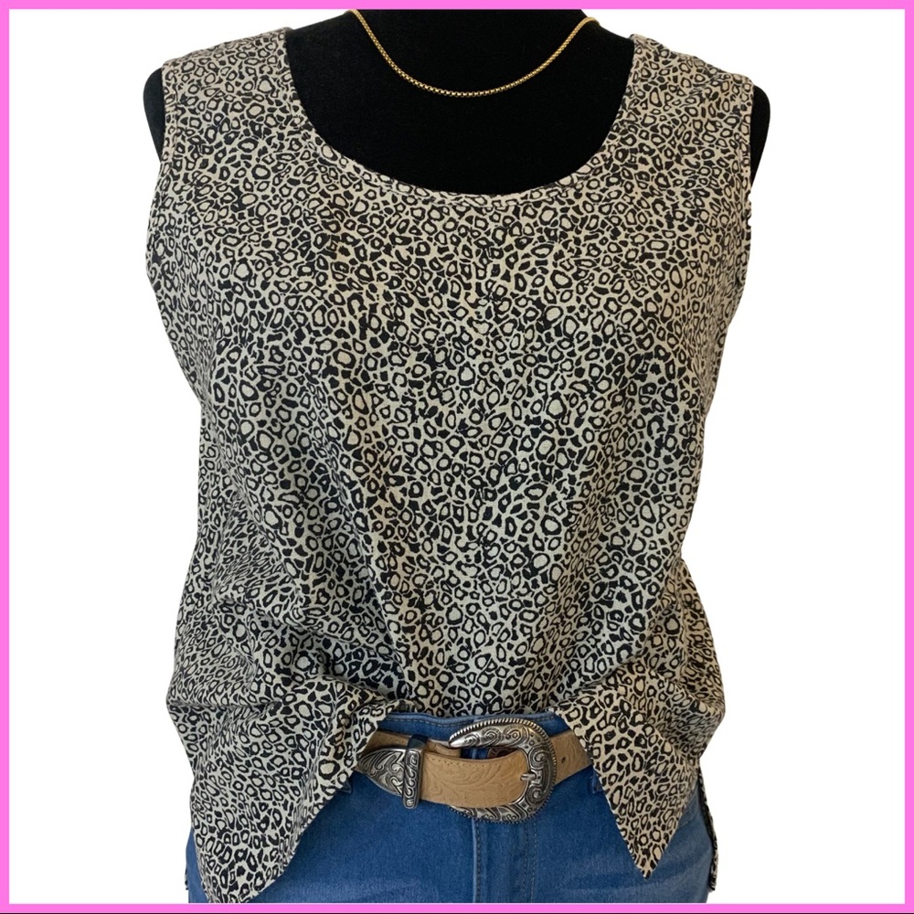 Drapers and Damonds Top